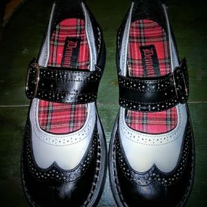 Demonia 'Emily 302' Platform oxfords